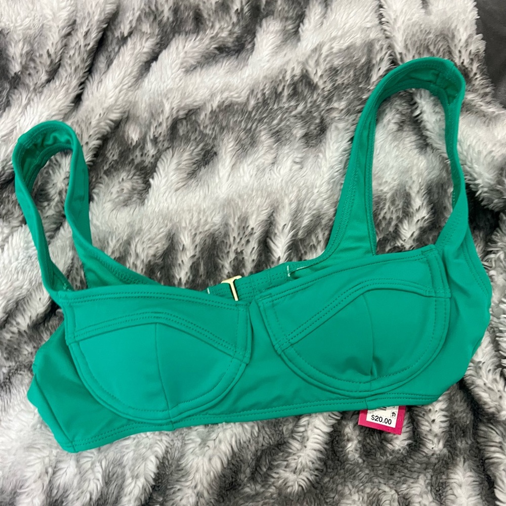 NWT target bikini top